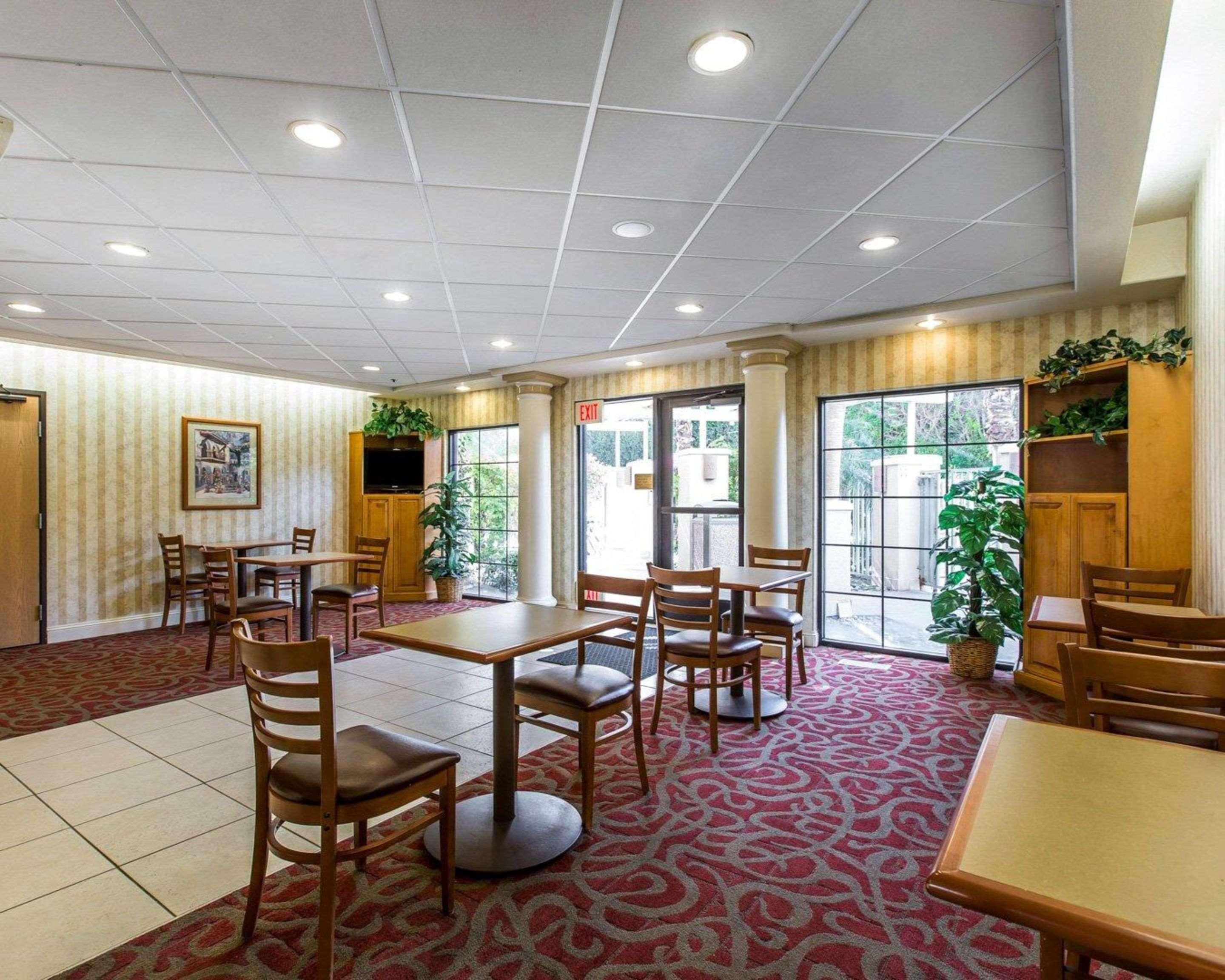 Comfort Suites Palm Desert I-10 Exterior foto